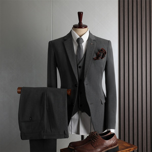 <span class=keywords><strong>Traje</strong></span> de Boda Casual de Negocios de <span class=keywords><strong>Tres</strong></span> <span class=keywords><strong>Piezas</strong></span> <span class=keywords><strong>Azul</strong></span> <span class=keywords><strong>Marino</strong></span> de Alta Calidad para Hombre, Cierre de Cremallera de Una Sola Fila, Transpirable, de Viscosa No Tejida a Rayas - Product Image 3