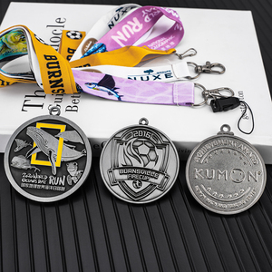 Médaille personnalisée en métal plaqué or pour récompenses sportives - Course de 5K/10K, Taekwondo, Arts martiaux - Édition Anniversaire Moulée - Product Image 3