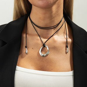 Collana <span class=keywords><strong>con</strong></span> Ciondolo in Acciaio Inossidabile Placcato Oro, Design Geometrico Irregolare a Forma di <span class=keywords><strong>Cuore</strong></span>, Unisex, per Matrimoni - Product Image 4