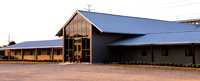 Construction équine préfabriquée à assemblage rapide Arène d'équitation Ferme équestre Bâtiment à structure en acier