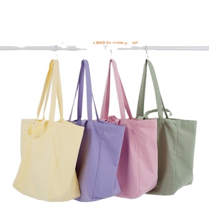 Sac en toile personnalisé mignon avec logo imprimé sur mesure, sacs fourre-tout en toile de Noël pour femmes, sacs de shopping réutilisables en toile de coton, sacs cadeaux - Product Image 1
