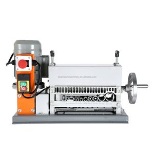 Machine à dénuder les fils électrique semi-automatique professionnelle pour le recyclage des câbles en cuivre de diamètre large - Product Image 1