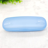 Étui à lunettes portable avec logo personnalisable, étui en plastique tendance, plusieurs couleurs, avec des fonctionnalités portables en stock