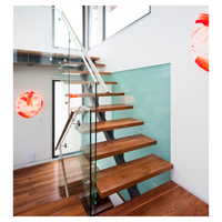 Escabeau pliant d'intérieur Prima Modern avec conception robuste et rangement peu encombrant pour accès au grenier et au loft