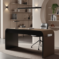 Bureau de direction moderne en cuir, bureau d'écriture incurvé de luxe avec rangement latéral, poste de travail minimaliste pour bureau à domicile