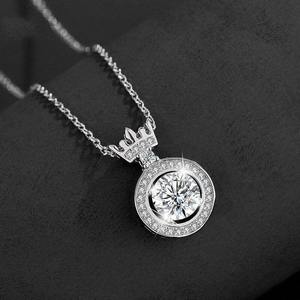 Collana con ciondolo a forma di cuore con zirconi per donna, catena scintillante per la clavicola, gioielli alla moda - Product Image 4