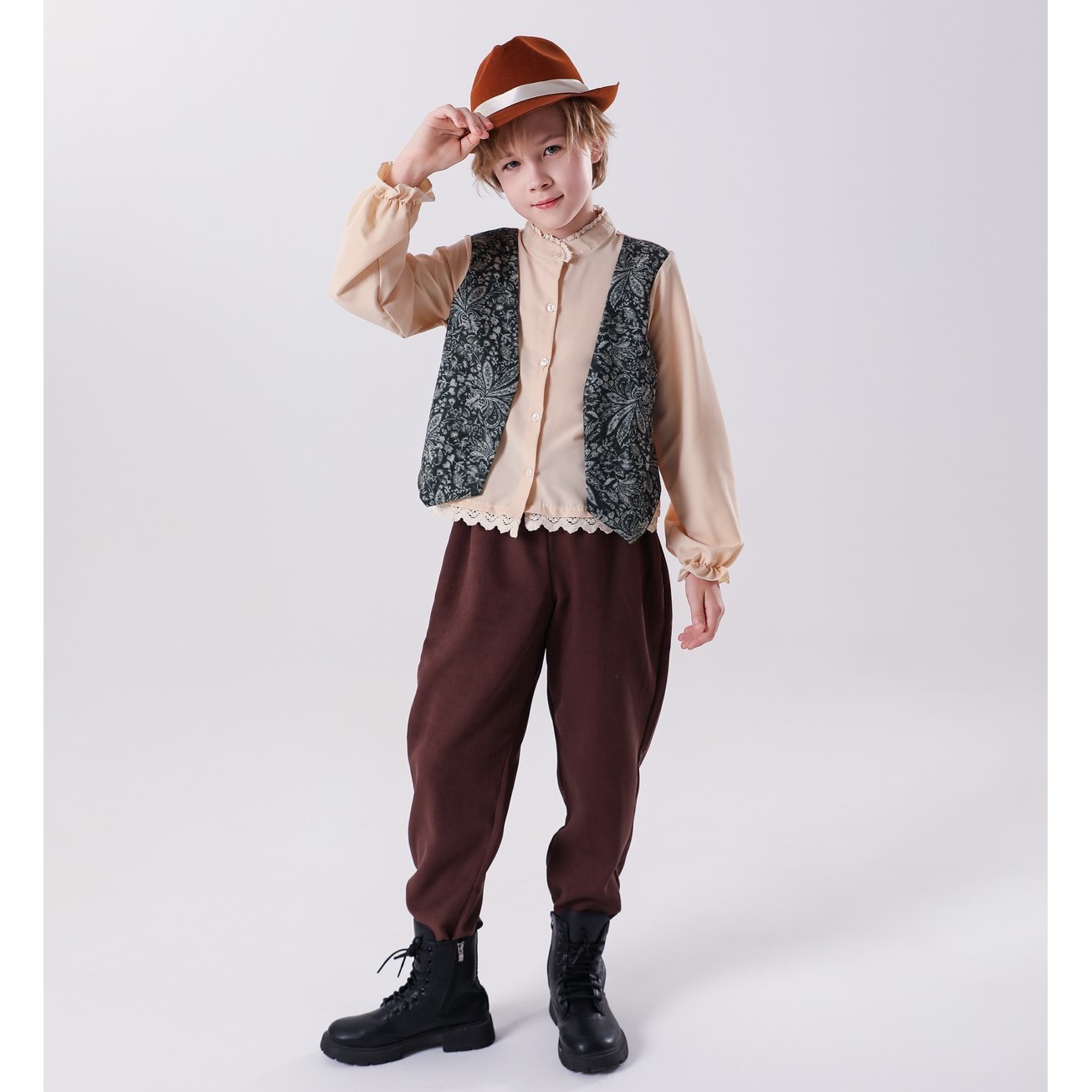 0939 Garçon [Haut, Pantalon, Chapeau]