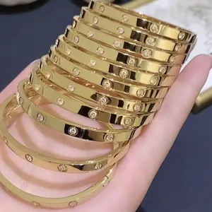 Classique Desig mode acier inoxydable ovale 18k véritable plaqué or pavé Zircon manchette bracelet pour femmes bijoux