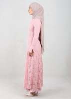 Robe longue élégante et modeste Loriya Abaya à manches évasées en dentelle, idéale pour les mariages islamiques et les soirées, sur mesure pour les femmes musulmanes de Dubaï