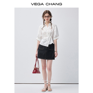 VEGA CHANG Blouse blanche à taille torsadée boutonnée pour femme avec col et manches courtes, haut ajusté décontracté, vente en gros - Product Image 6