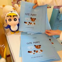 Sac de courses en PE découpé sur mesure avec logo, à poignée annulaire à quatre doigts, recyclable, impression offset, vente en gros