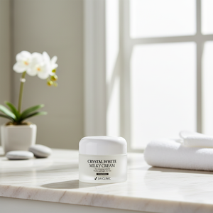 Crème hydratante blanchissante 3W CLINIC Crystal White Milky Cream 50g avec NIACINAMIDE, cosmétique coréenne K-beauty pour femmes - Product Image 3