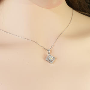 Collier en argent 925 avec diamant moissanite Goldleaf, pendentif carré taille princesse couleur D, pour femme, cadeau - Product Image 6