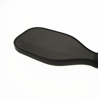Vente directe d'usine, raquette de pickleball professionnelle en fibre de carbone T700, raquette de pickleball personnalisée durable pour les activités familiales