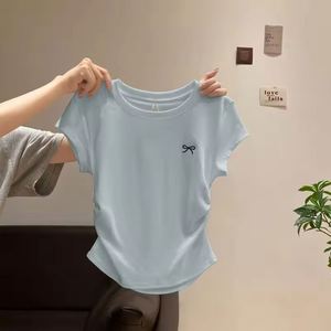 เสื้อยืดคอกลมแขนสั้นผ้าฝ้าย 100% น้ำหนัก 180 กรัม สำหรับผู้หญิง สไตล์ลำลอง สีพื้นเรียบ  รับทำโลโก้ OEM เสื้อยืดเปล่า เสื้อยืด - Product Image 2