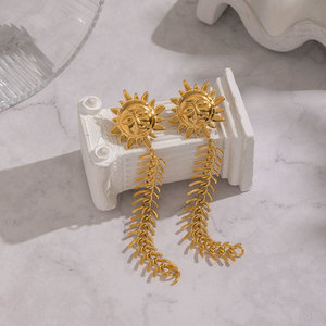 Pendientes Colgantes Elegantes Personalizados de Acero Inoxidable 316L, Chapados en Oro de 14k y 18k, Resistentes al Agua, Pendientes de Moda con Diseño de Sol para Mujer - Product Image 4