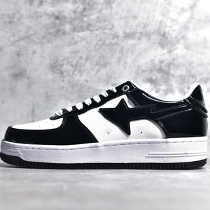 Chaussures de course rétro plates pour hommes, décontractées et tendance, personnalisées, de haute qualité, de luxe, avec doublure en maille - Product Image 1