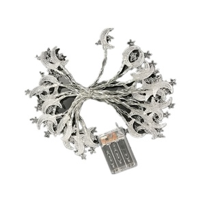 Guirlande lumineuse à piles LED décorative de Noël transfrontalière Petit pendentif étoiles et lunes clignotantes avec fil noir Indice IP44 - Product Image 5