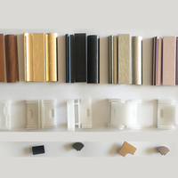 Plinthe de cuisine au design moderne, en aluminium argenté, en PVC, en plastique, pour le sol des armoires, pour les appartements, les hôtels, les salles de bain
