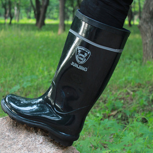 Bottes de pluie noires à tige haute pour hommes Junjing, réfléchissantes, pour l'industrie minière, imperméables, antidérapantes, résistantes à l'usure - Product Image 4