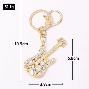 Atacado: Pingente de Guitarra de Cristal Artesanal em Liga Metálica, Mini Instrumento Musical, Pingente para Bolsa, Chaveiro, Moda - Product Image 3