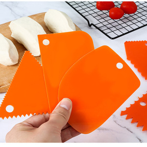 Penjualan terlaris alat <span class=keywords><strong>pasty</strong></span> kue warna-warni pengikis makanan kelas PP pengikis roti 6 buah set pengikis kue - Product Image 4