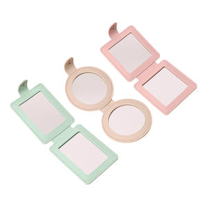 Espejo de Maquillaje Portátil Plegable de Bolsillo, con Aumento 1X/2X, de Cuero Sintético, con Descuento - Product Image 1