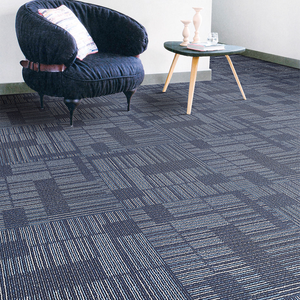 Dalles de moquette de bureau modernes, écologiques, antidérapantes, en PP épais, adhésives, carrées, 50x50, à prix abordable, personnalisables - Product Image 1