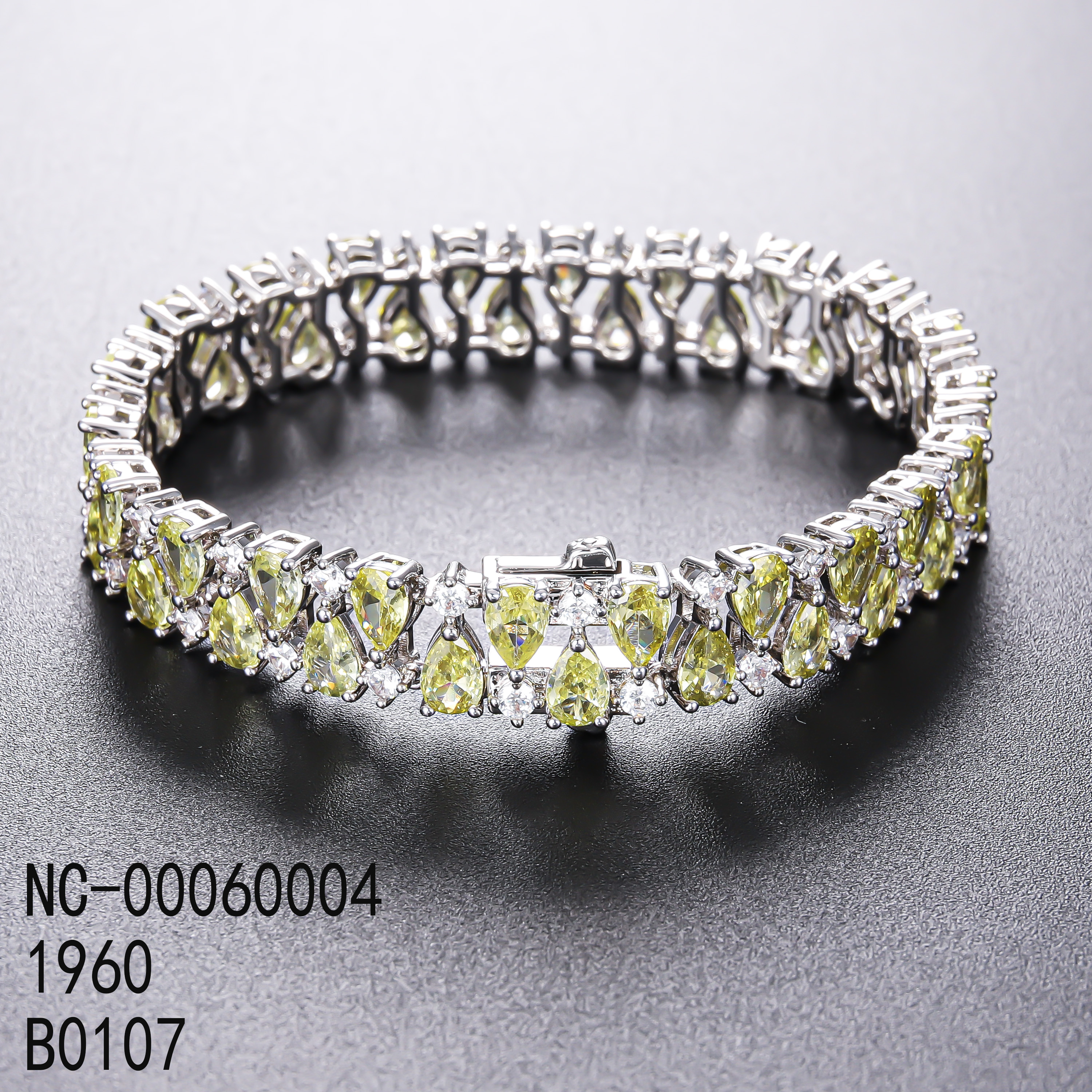 สีเขียวมะกอก