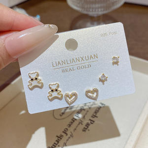 Boucles <span class=keywords><strong>d</strong></span>'oreilles en argent 925, petites, douces <span class=keywords><strong>et</strong></span> belles, adorable <span class=keywords><strong>ours</strong></span>, luxe léger, haut de gamme, une carte <span class=keywords><strong>trois</strong></span> paires pour femmes - Product Image 6