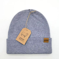 Bonnet unisexe en laine mérinos avec étiquette en cuir Bonnet tricoté pour l'extérieur personnalisé Accessoires d'hiver en tricot pour hommes et femmes