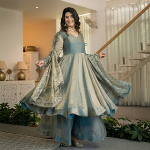 Ensemble Anarkali indien pakistanais à imprimé floral bleu, robe à manches longues à col en V avec dupatta en filet, tenue de fête de mariage - Product Image 1