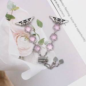 สายนาฬิกาข้อมือ Uro Dressy Jewelry สำหรับ Apple Watch ขนาด 49 มม. 45 มม. 41 มม. 40 มม. 44 มม. สายนาฬิกาหรูหราประดับมุกและโลหะ - Product Image 2