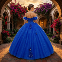 Robe de bal de Quinceañera bleu scintillant avec finition pailletée, corsage perlé et détail nœud pour les 16 ans et les fêtes, dentelle florale