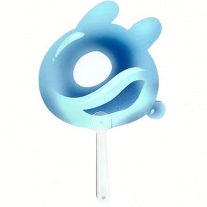 Éventail pliant transparent en PVC de forme circulaire personnalisé par le fabricant avec personnage d'idole Kpop ou d'anime pour cadeau promotionnel - Product Image 1