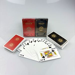 Jeu de <span class=keywords><strong>cartes</strong></span> de poker de luxe rouge et noir personnalisé en usine, lisse et facile à mélanger, pour casino et table de jeu - Product Image 1