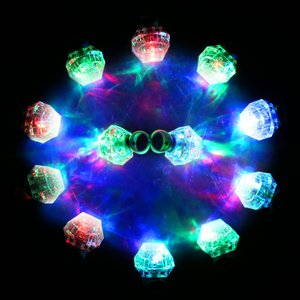Bagues LED scintillantes DAMAI effet diamant, idéales pour enterrement de vie de jeune fille, accessoires de fête qui brillent dans le noir pour anniversaire, mariage, ou fête prénuptiale - Product Image 3