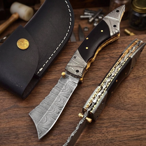 Cuchillo Plegable de Acero de Damasco con Mango de Cuero, Hoja de Punta Caída y Borde Recto, Cuchillo de Caza con Diseño de Perilla para el Pulgar - Product Image 3
