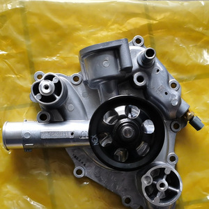 Ensemble de pompe à eau Dogog 68346916AA pour Chrysler Jeep 2012 2023 - Product Image 4