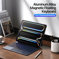 Clavier magnétique flottant en aluminium pour iPad Pro 13 2025 avec touches rétroéclairées 7 couleurs à mécanisme ciseaux et pavé tactile multipoint