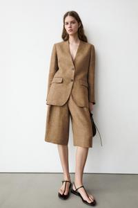 Blazer para Mujer Color Camel, Chaqueta de Lana y Viscosa con Cuello en V y un Solo Botón, Estilo Entallado para Oficina y Uso Diario - Product Image 2
