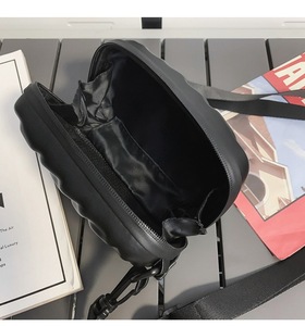 Vente en gros Boîte noire tendance <span class=keywords><strong>rigide</strong></span> pour hommes Sac à bandoulière pour femmes avec sac à bandoulière pour hommes - Product Image 6