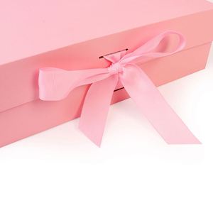 Luxury Large white Magnetic Gift Boxes with Lids Custom Logo Cardboard Folding Boxes Closure White Box Packaging for Clothes