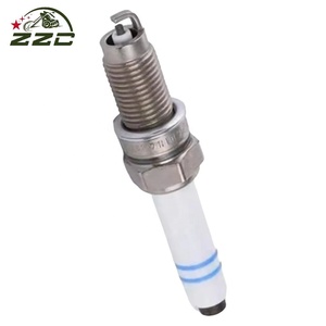 Ricambi Auto Candele di Accensione 0241140516 04C905616 04C905616D 04C905616B per VW EA211 1.4T Golf Polo A3 Octavia - Product Image 4