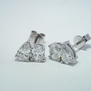 Pendientes de diamantes Starsfine Fine Jewelry, dos pendientes con diamantes cultivados en laboratorio, oro sólido de 10K. - Product Image 1