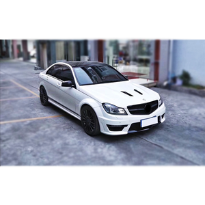 Pare-chocs avant et arrière avec calandre, phares, capot, jupes latérales pour Mercedes Benz W204 <span class=keywords><strong>année</strong></span> 2008-2014 mise à niveau vers C63 AMG kit de carrosserie - Product Image 4