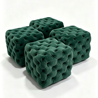 Pouf ottoman moderne en tissu velours capitonné, cube modulaire, repose-pieds et siège supplémentaire pour salon d'appartement