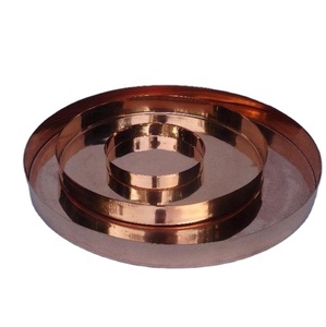 Bandeja redonda de metal de cobre duradero hecha a mano, pulido de espejo y acabado mate para decoración del hogar y servir artesanías de metal - Product Image 1