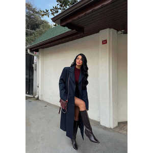 Blazer bleu marine pour femme, boutonné sur le devant, avec poches, léger, respirant, doublure en nylon réversible pour l'automne et l'hiver - Product Image 4