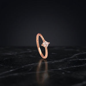 Anillos de Compromiso Clásicos Minimalistas de Latón con Imitación de Rodio, Corte Princesa Cuadrado, Circonita Cúbica, para Cualquier Ocasión - Product Image 1